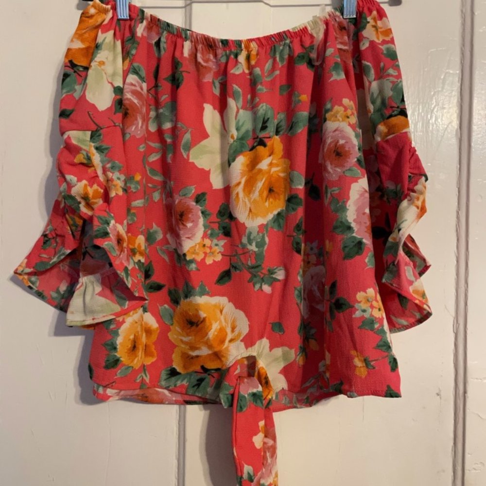 NanaMacs Floral Top